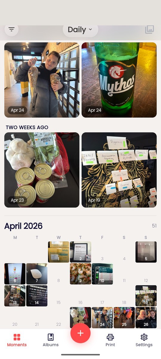 The app: the journal, one photo a day, month by month
